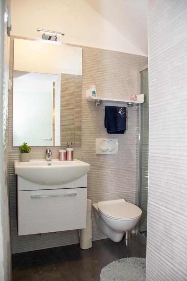 Apartment 7 Novi Vinodolski Buitenkant foto