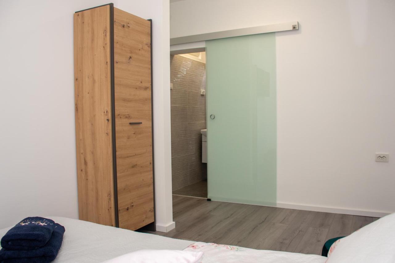 Apartment 7 Novi Vinodolski Buitenkant foto